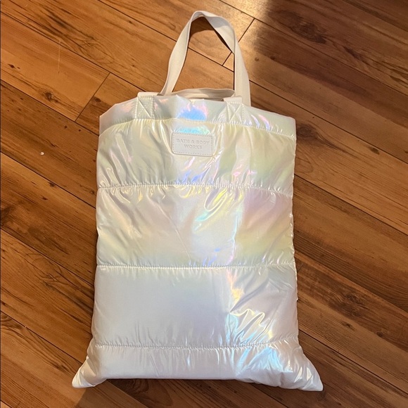 Bath & Body Works Pure Wonder 6 Item Gift Set with Cream Tote - Picture 3 of 7